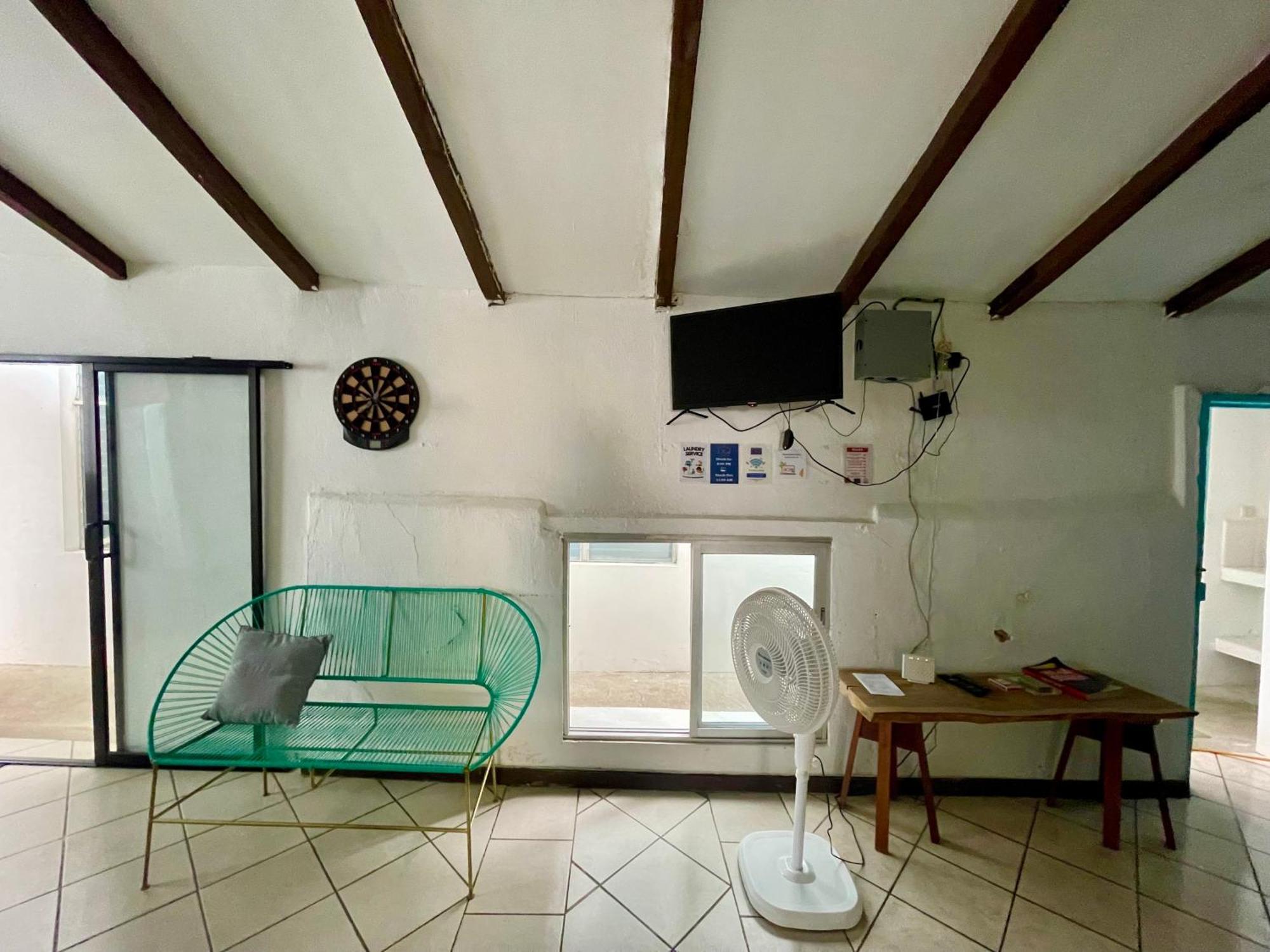 Hostal Inn 2 Flores Exteriér fotografie